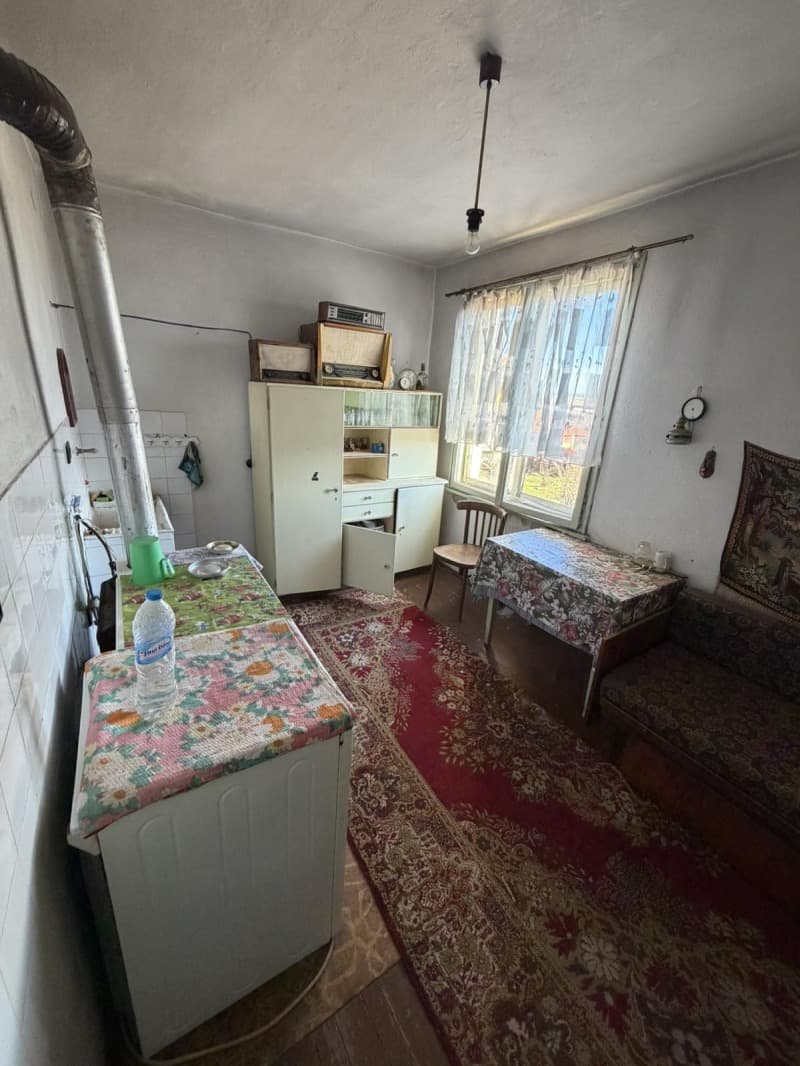 КЪЩА С ДВОР ЗА ПРОДАЖБА | до Община Драгоман | 30 мин. от София | планински район в Драгоман – снимка 8